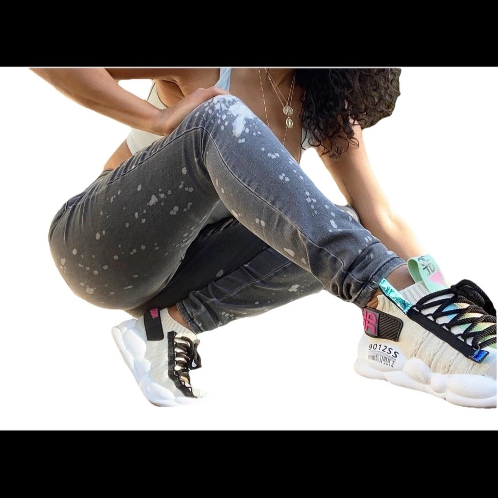 Fashion Nova Women’s Curve On The Spot Paint Splatter Gray Skinny Jeans Size 20W - Picture 13 of 15